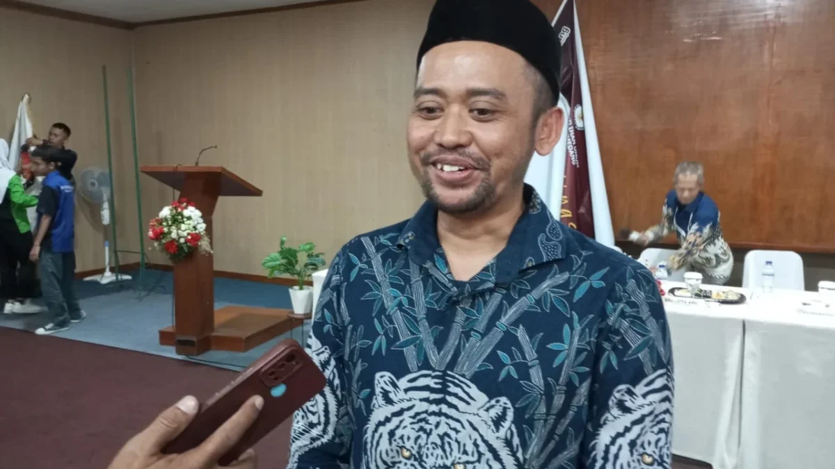 KOORDINASI: Ketua Divisi Teknis Penyelenggaraan Pemilu KPU Sumedang Iyan Sopian saat memaparkan pelaksanaan ka