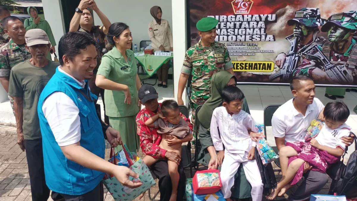 PLN UP 3 Sumedang Berkolaburasi Dengan Kodim 0610, Bagikan Bantuan di Bakti Kesehatan Sambut HUT TNI Ke-79