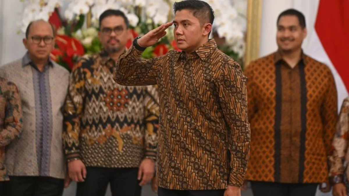 Dosa Pertama Prabowo-Gibran, Langgar UU TNI Karena Angkat Mayor Teddy jadi Seskab?