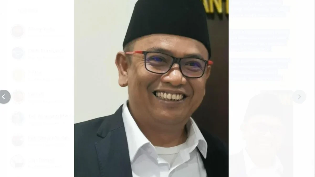 BERIKAN BEASISWA: Ketua Umum Dewan Pengurus Pusat (DPP) Apkasindo, Gulat Manurung.