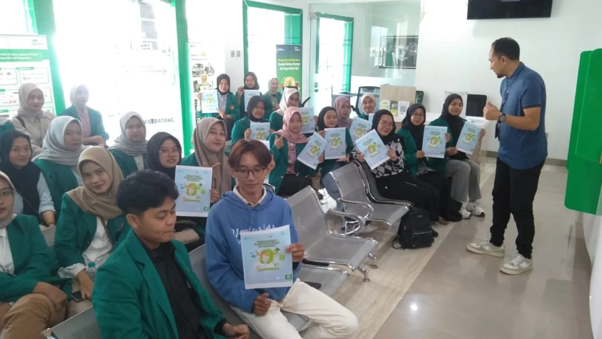 Lanjutan Tour Office Gadai Experience PT PegadaIan Cabang Sumedang dengan  mahasiswa MSDM FEB UNSAP