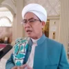 SAMPAIKAN: Pimpinan Pondok Pesantren Asy-Syifaa Wal Mahmudiyyah, Abuya KH. Muhyiddin Abdul Qadir Al-Manafi, MA