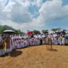 MERIAH: Sejumlah siswa PAUDQU/TKQU se-Kabupaten Sumedang saat mengikuti kegiatan manasik haji di Kecamatan Jat