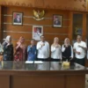 APRESIASI: Kepala Perwakilan Ombudsman RI Jawa Barat Dan Satriana saat beraudiensi dengan Pj Bupati Sumedang Y