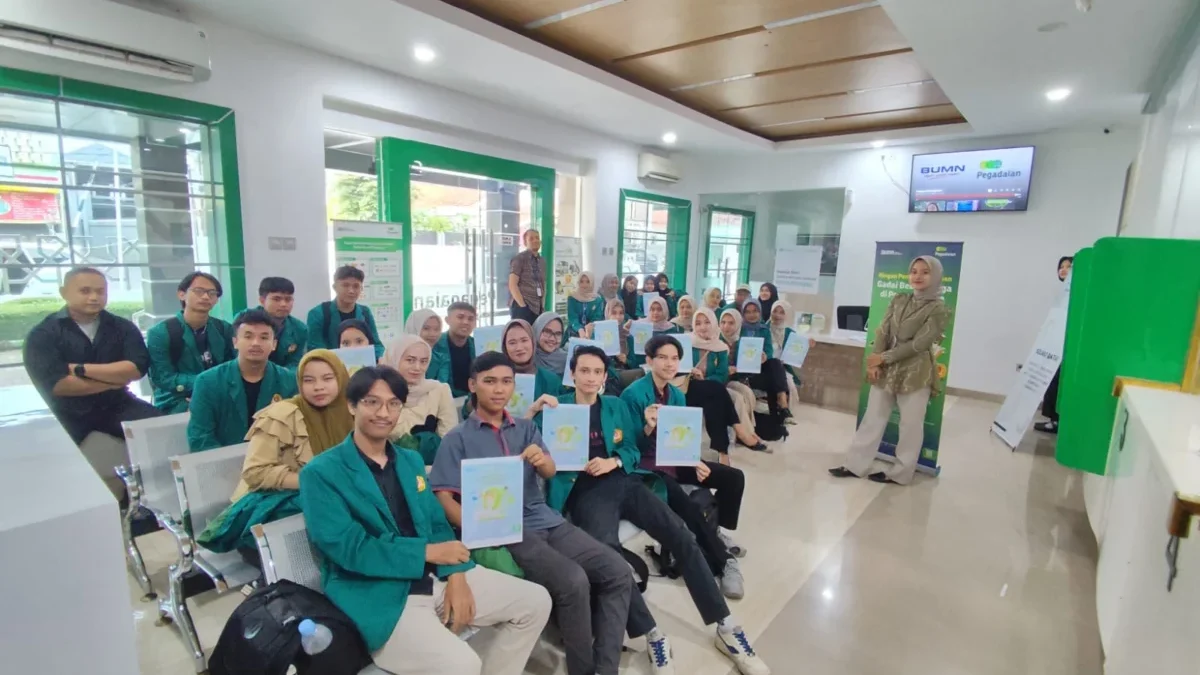 Tour Office Gadai Experience session 6 PT Pegadaian Cabang Sumedang dengan Mahasiswa FEB Akuntansi 3 UNSAP