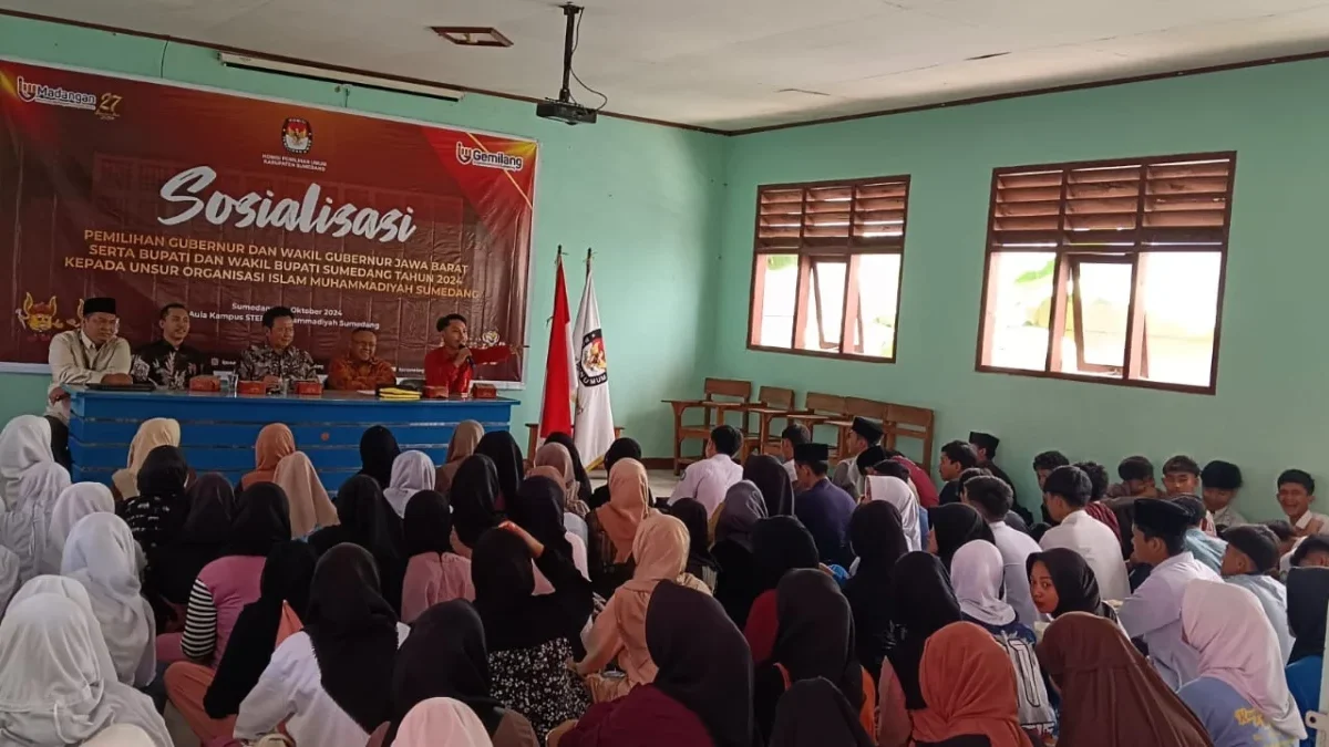 IKUTI: Ratusan Pelajar dan Mahasiswa AMM (Angkatan Muda Muhammadiyah), di Aula Kampus Sekolah Tinggi Ekonomi d