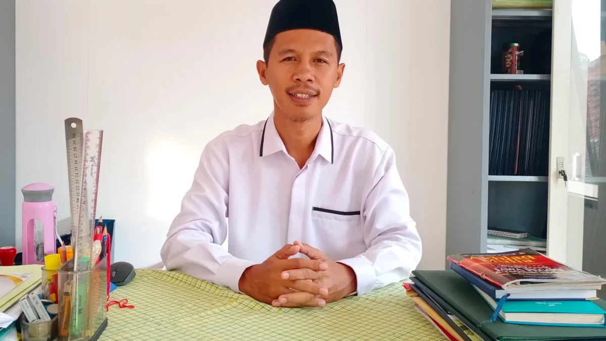 Kepala MA Plus Al Hikam Ayi Abdul Kohar