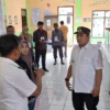 Pantau Langsung ke Beberapa TPS, Pj Bupati Apresiasi Partisipasi Pemilih yang Tinggi