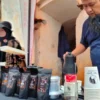 Talah satu penjual kopi asli Sumedang saat menjajakan dagangannya.