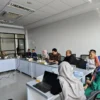 KEMBANGKAN: Pelaksanaan Kegiatan Rapat Koordinasi FGD KBK Program Studi Industri Pariswisata di Gedung 3 UPI K