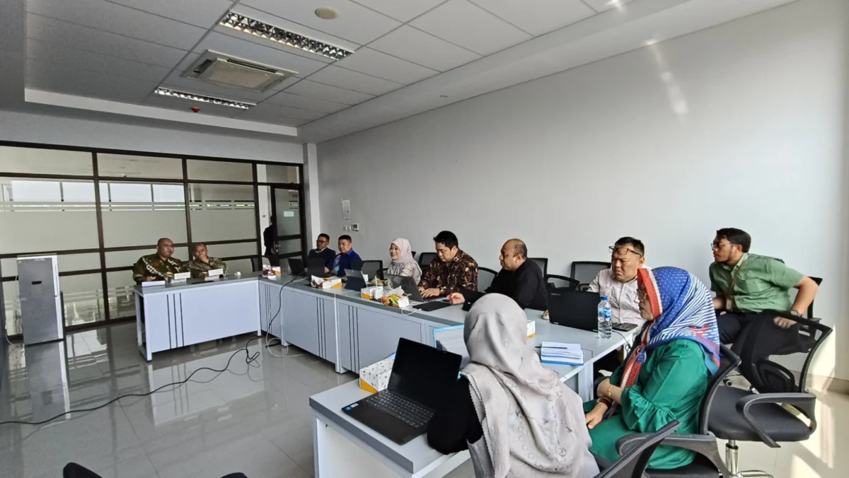 KEMBANGKAN: Pelaksanaan Kegiatan Rapat Koordinasi FGD KBK Program Studi Industri Pariswisata di Gedung 3 UPI K