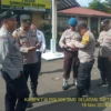 PENGECEKAN: Sejumlah personel Polsek Sumedang Selatan saat operasi Gaktibplin, kemarin.PENGECEKAN: Sejumlah pe