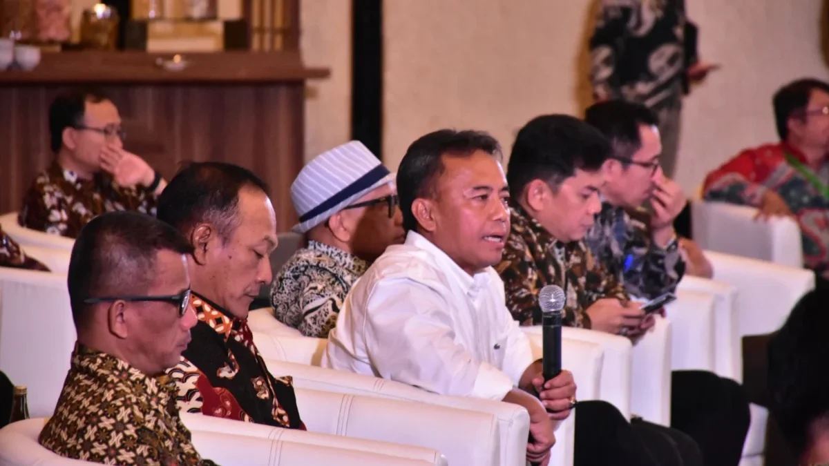 OPTIMALKAN: Sekda Jawa Barat, Herman Suryatman, saat menghadiri High Level Meeting (HLM) Tim Pengendali Inflas