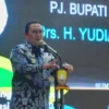 LUNCURKAN: Pj Bupati Sumedang Yudia Ramli saat launching Aplikasi Srikandi di Aula Tampomas PPS, baru-baru ini