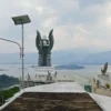 Warga Sumedang Kritik Kondisi Menara Kujang Sapasang, Soroti Kurangnya Tempat Berteduh