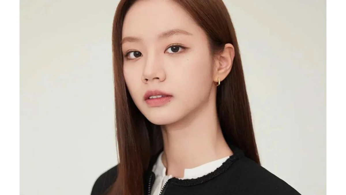 Tanggapi Penyebar Rumor Buruk Tentang Aktris Lee Hyeri, Agensi Ambil Langkah Tegas