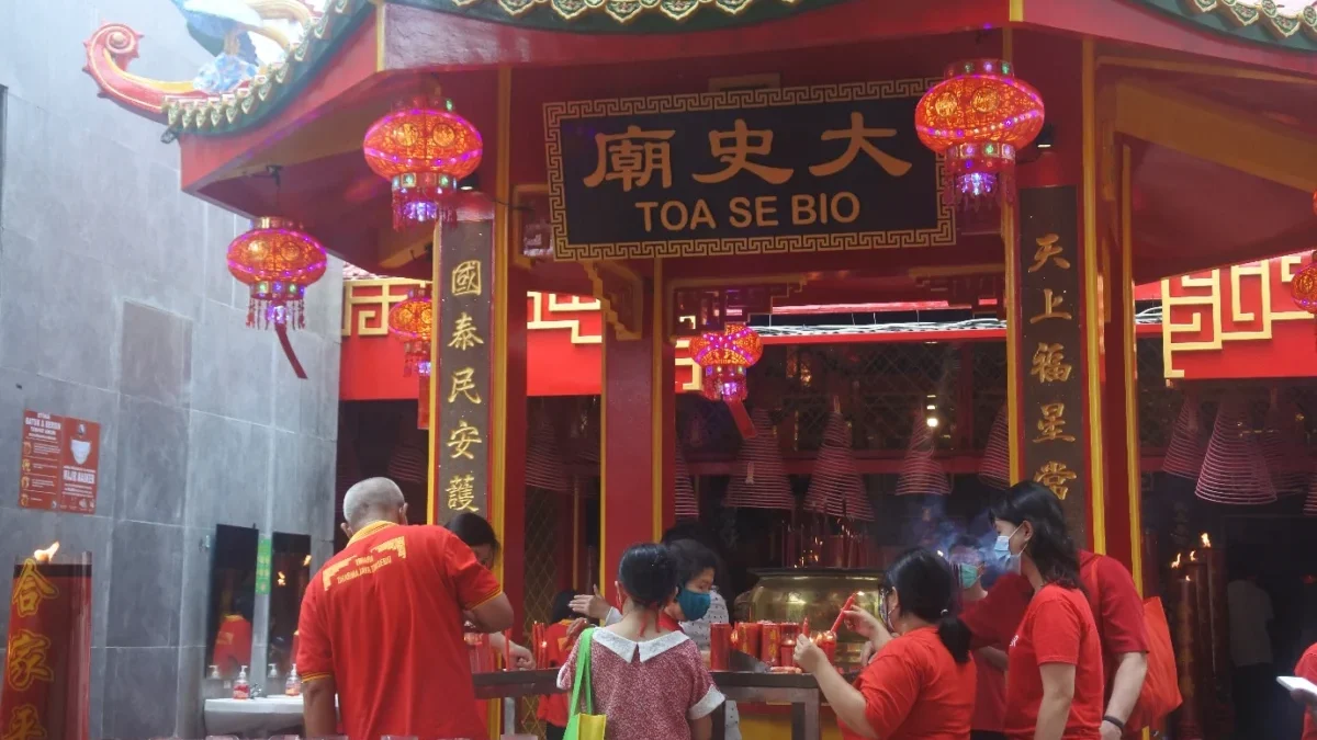 Menjelang Tahun Baru Imlek, Vihara Dharma Jaya Toasebio di Taman Sari