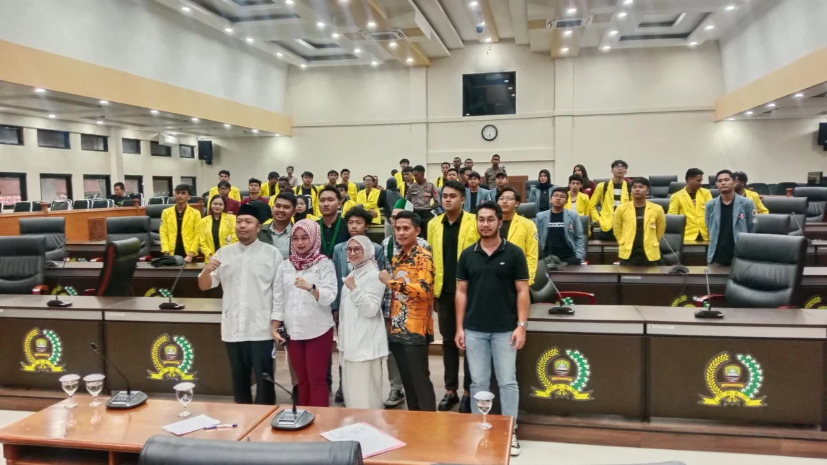 Aksi #IndonesiaGelap di Sumedang: Mahasiswa Tuntut Perubahan!