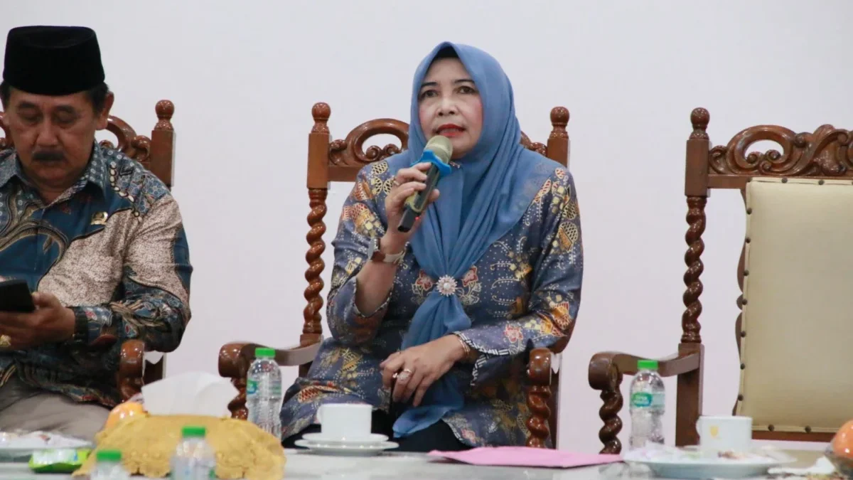 Tambang Ilegal di Sumedang, Siap-siap Ditindak TANGANI: Sekda Sumedang Tuti Ruswati saat Rakor bersama Forkopimda dan para Kepala Perangkat Daerah di Gedung
