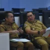 DISKUSI: PJ Bupati Sumedang Yudia Ramli mengikuti Rakor Pengendalian Inflasi Daerah di Command Center PPS, kem