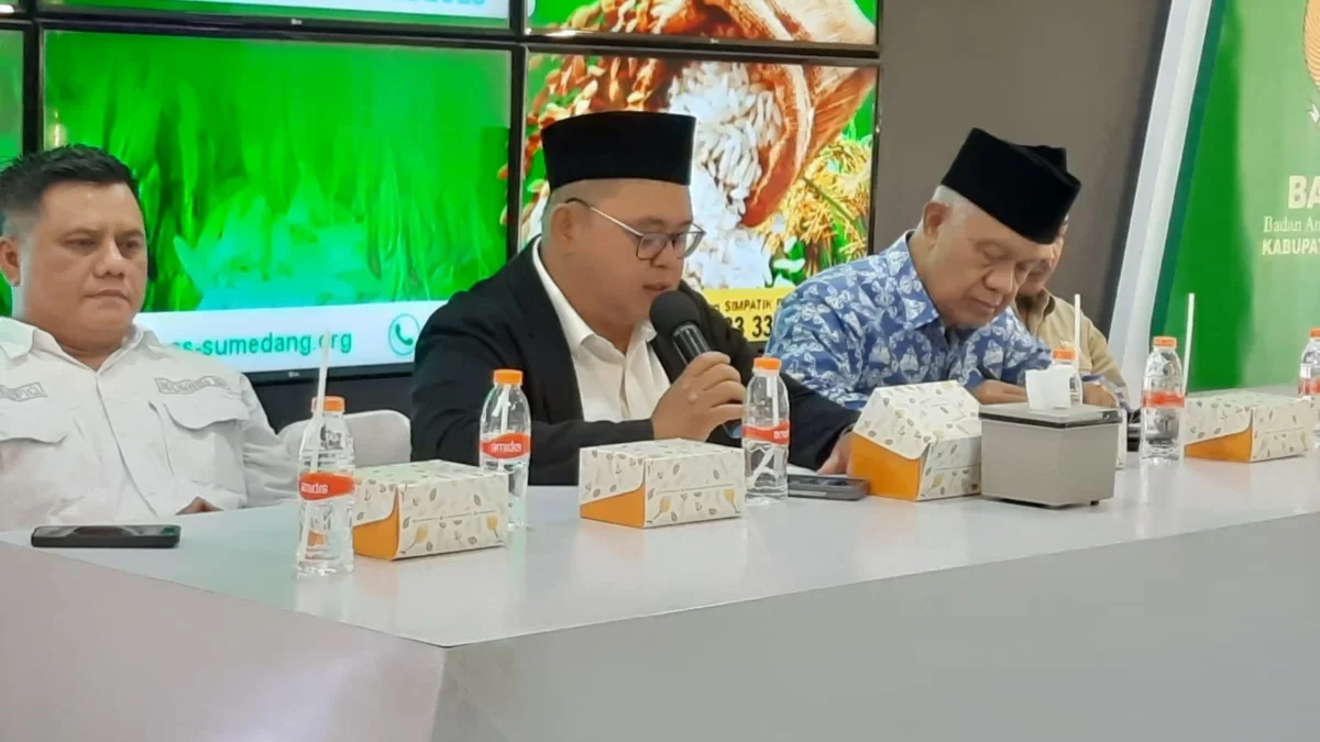 TENTUKAN: Baznas Kabupaten Sumedang menggelar Rapat Pleno penentuan besaran pembayaran zakat fitrah dan fidyah