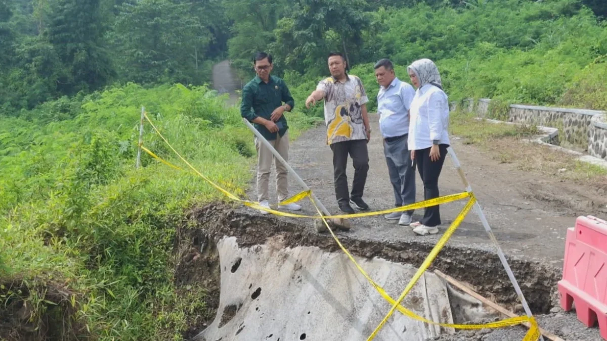 Acep Komaruddin Hidayat: Jalan Haurpapak Nyaris Putus, Butuh Penanganan Mendesak