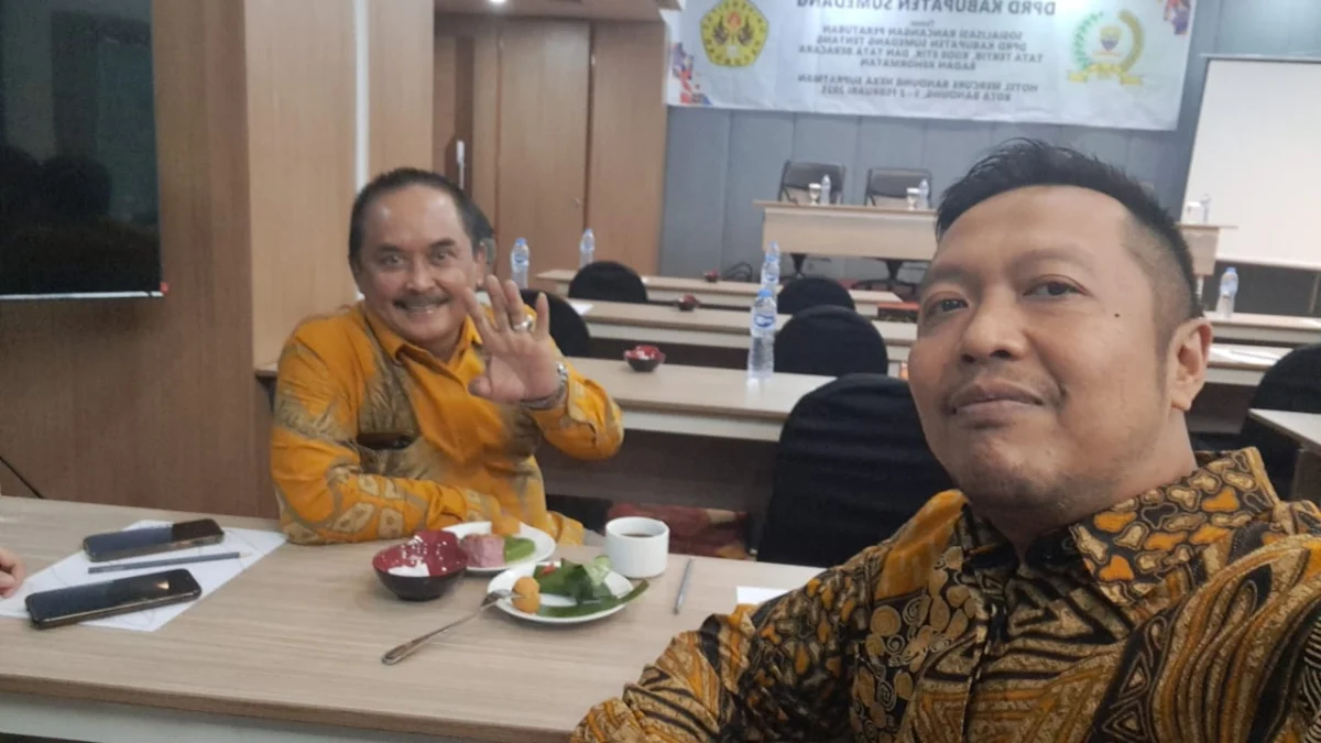 Deden Yayan Rusyanto (kiri), Ari Budiman (kanan)