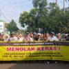 Warga Arcamanik Pasang Spanduk Tolak Alih Fungsi GSG Jadi Gereja