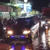 Banjir kembali melanda empat desa di Kecamatan Cimanggung, Sumedang, pada Kamis (13/3/2025) petang.