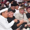 Gubernur Jawa Barat, Dedi Mulyadi memimpin rapat bersama Bupati dan Wali Kota se-Jawa Barat di Pendopo Bupati