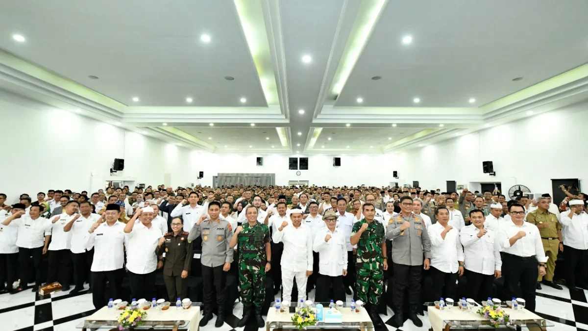 TANDATANGANI: Gubernur Jawa Barat, Dedi Mulyadi menghadiri Kegiatan Sinergi Pemerintah Daerah Provinsi Jawa B