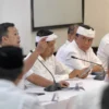 Gubernur Jawa Barat Dedi Mulyadi bersama Menteri ATR/BPN Nusron Wahid memimpin rapat koordinasi yang dihadiri