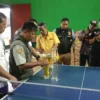 DITINDAK: Satuan Reserse Kriminal Polres Sumedang saat melakukan inspeksi mendadak bersama Diskop UKMPP Kabupa