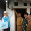 Berbagi Berkah Ramadhan Dengan Sambung Listrik Gratis, PLN Sumedang Tingkatkan Kepedulian Lingkungan 