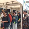 RINGANKAN: Bupati Sumedang, Dony Ahmad Munir saat menghadiri acara Bazar Murah di halaman DKUKMPP, Kamis (20/3