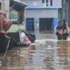 Intensitas Hujan Tinggi Buat Kali Ciliwung Kembali Meluap, Banjir Capai 1-2 Meter