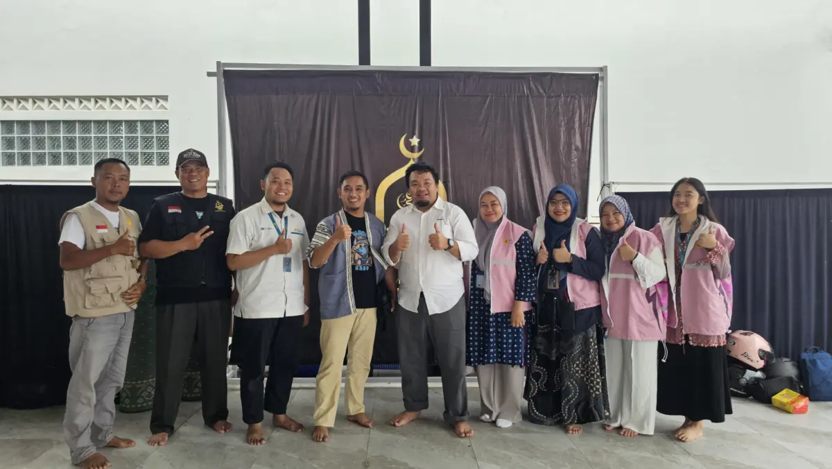 Peringati Hari Kartini, Srikandi PLN Icon Plus SBU Regional Jawa Barat  Berbagi Makan Siang Gratis bagi Masyar