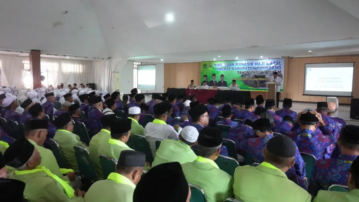 Dari seluruh jemaah haji yang berjumlah 872 orang, ada jemaah haji termuda atas nama Naufal Alaric Ahmad usia