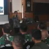 sasaran fisik TMMD meliputi pengecoran jalan sepanjang 950 meter dengan lebar 2,5 meter, pembangunan drainase