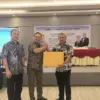 Pakar Komunikasi Dr Aqua Dwipayana: Dua Bersaudara Roberth-Donny Tanamal Role Model Seluruh Karyawan Tridharma