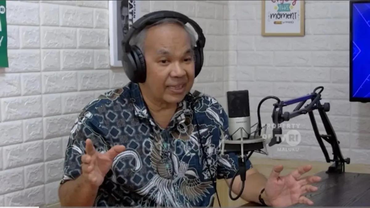 Dr Aqua Dwipayana Kupas Tuntas Komunikasi Efektif Pelayanan Publik di Podcast Ruang Miku TVRI Maluku