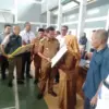 Bupati Sumedang, Dony Ahmad Munir meninjau langsung pembagian uang ganti rugi (UGR) di GOR Desa Karanglayung K