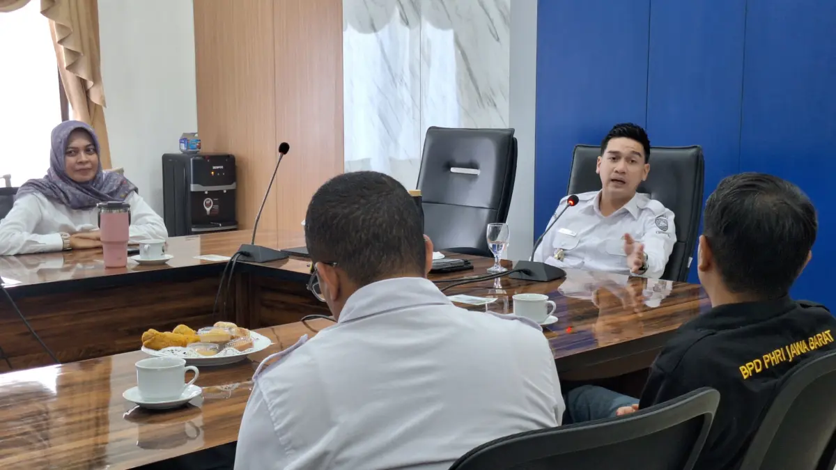 Wakil Bupati Sumedang M. Fajar Aldila dalam audiensi bersama Perhimpunan Hotel dan Restoran Indonesia (PHRI) K