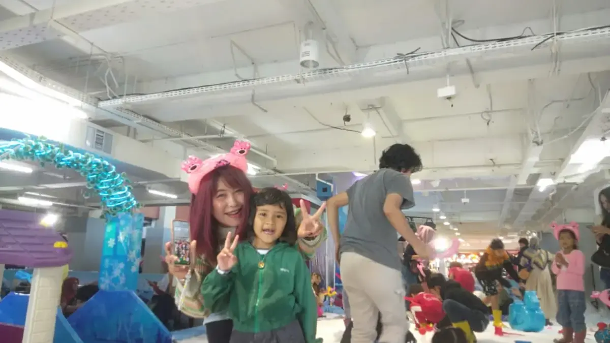 Snow Wonderland, Wahana Salju Pertama di Sumedang Hadir di Asia Plaza