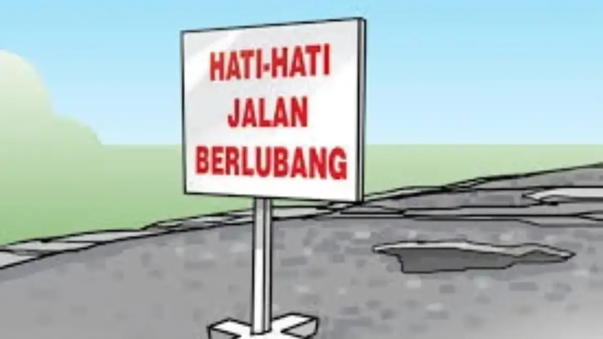 BENAHI: Pemerintah Kabupaten Sumedang akan merealisasikan perbaikan jalan penghubung antara Sukasari dan Gente