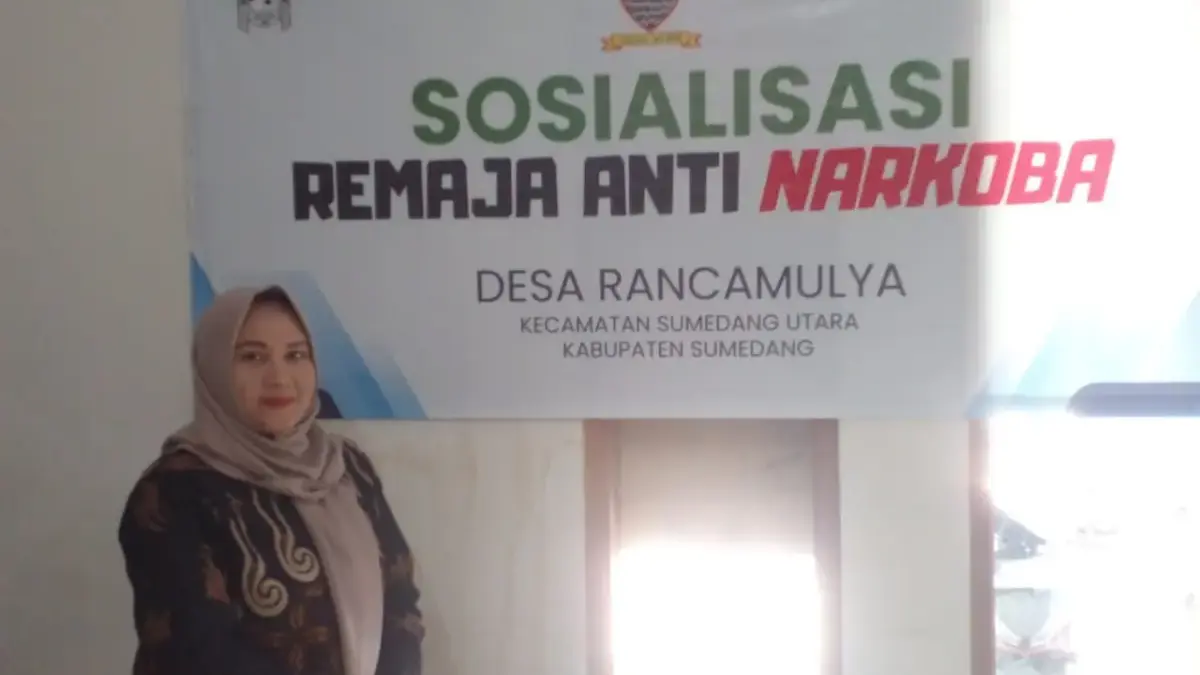 PEMBINAAN: Sekretaris Desa Rancamulya, Venti Sulastri, saat memberikan keterangan terkait pelaksanaan kegiatan