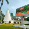 PENCEGAHAN: Salah satu Videotron yang menayangkan video edukasi bahaya narkoba di depan gerbang Institut Pemer