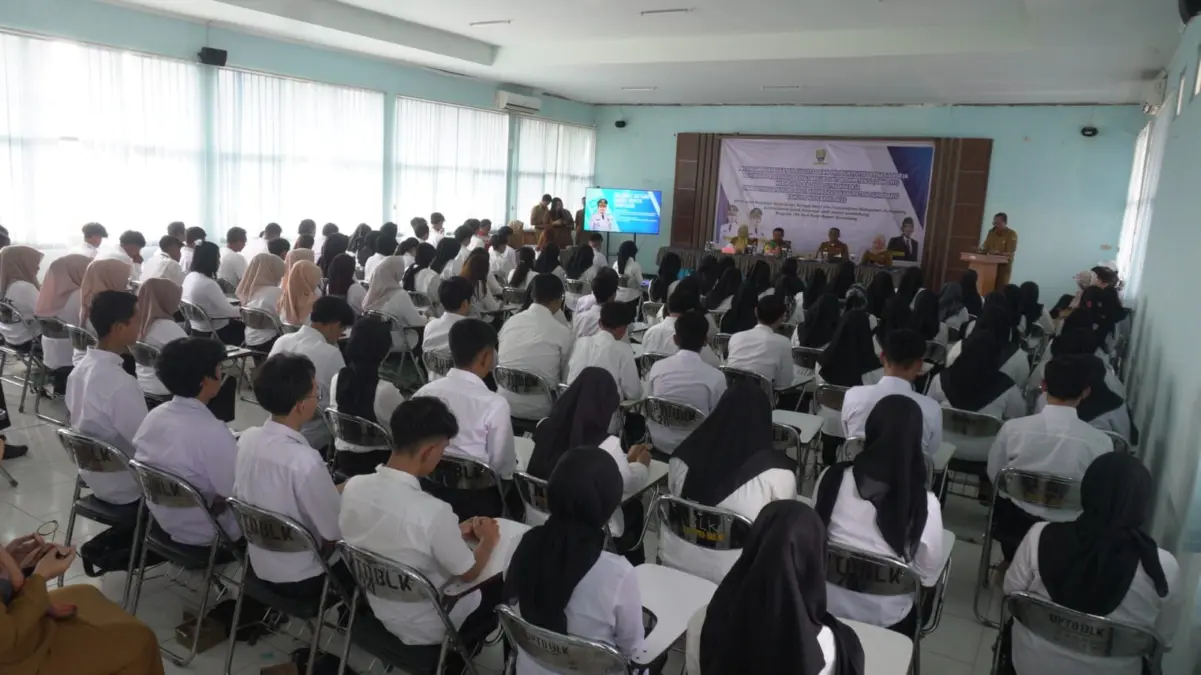 DILATIH: Sejumlah peserta saat mengikuti Pelatihan Berbasis Kompetensi (PBK) Dinas Tenaga Kerja dan Transmigra