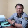SELEKSI: Sekretaris Desa Mulyasari Epan Mustapa saat memberikan keterangan terkait pembentukan Koperasi Merah