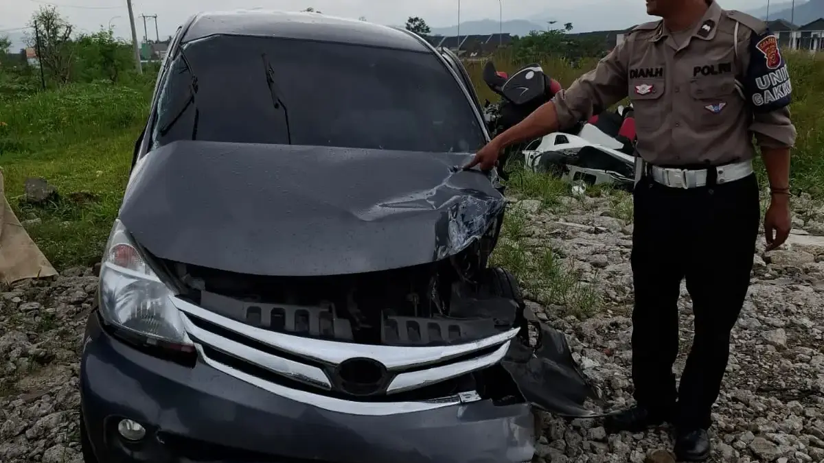 Tujuh Orang Terluka dalam Kecelakaan Avanza di Tol Cisumdawu KM 171, Ini Kronologinya